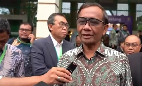 Mahfud MD menyampaikan adanya pergerakan dana mencurigakan pada Kemenkeu senilai Rp300 T di lingkungan Kementerian Keuangan (Kemenkeu).