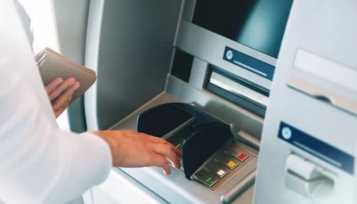 Setidaknya 3 peraturan baru telah secara resmi dirilis oleh pihak BCA. Peraturan ini berhubungan dengan biaya transaksi via online.