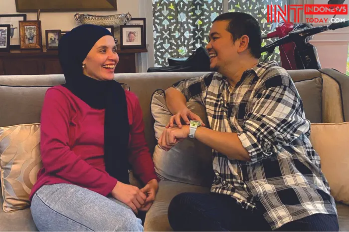 Potret Aldila Jelita dan Indra Bekti saat keduanya bertemu di rumah Indy Barends
