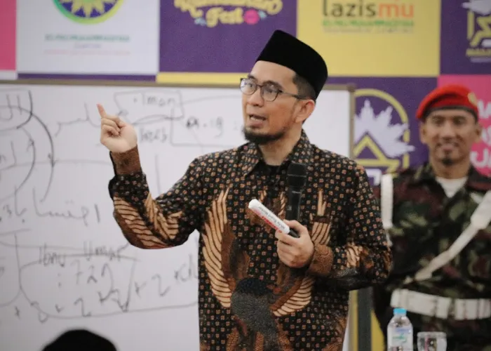 Ustaz Adi Hidayat