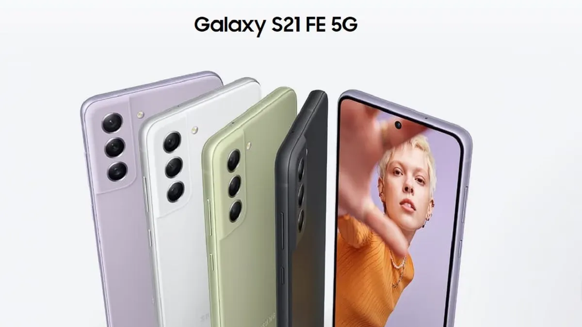 Ketika awal dirilis ponsel pintar terbaru, Samsung Galaxy S21 FE 5G langsung mendapatkan julukan smartphone flagship versi murah.