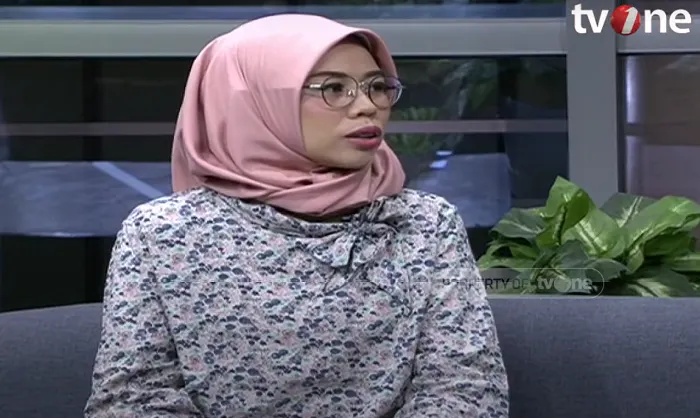 Leny Suregar, mantan wali murid Ponpes Al Zaytun membeberkan terkait pergaulan bebas di dalam Pondok Pesantren yang dipimpin oleh Panji Gumilang.