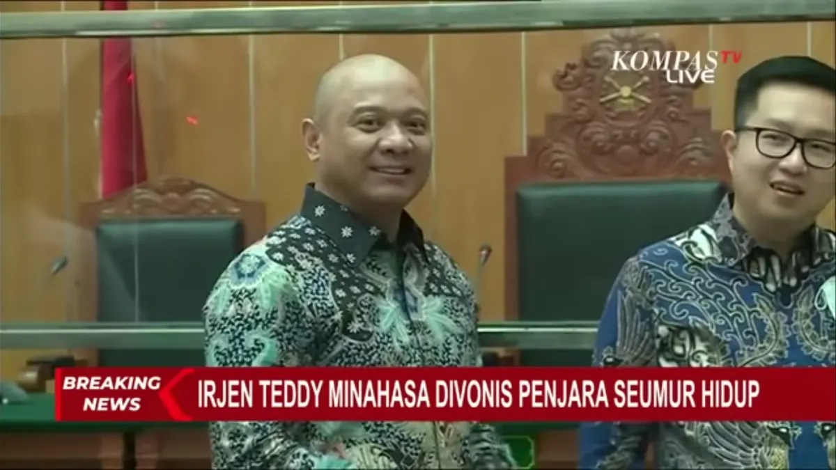 Teddy Minahasa di Sidang vonis