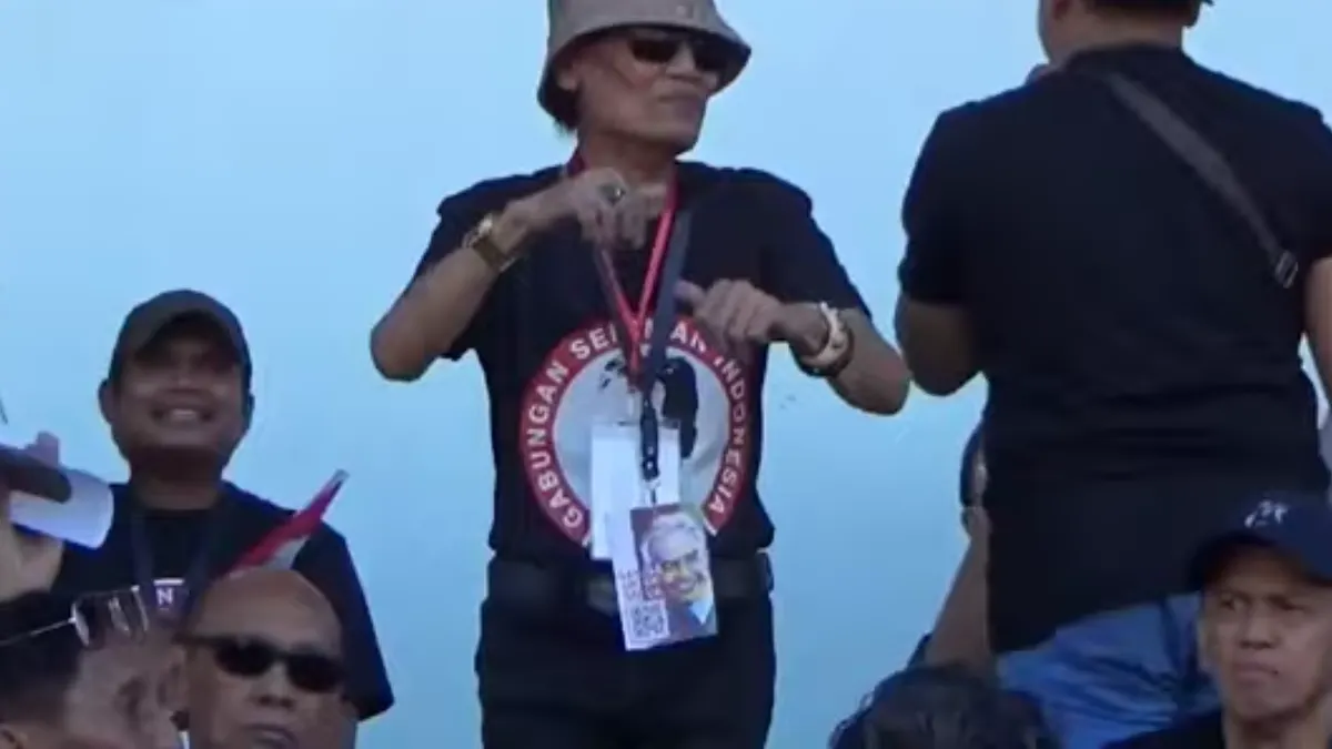 Ganjar Pranowo bertemu dengan relawan dan menyampaikan orasi kebangsaan.