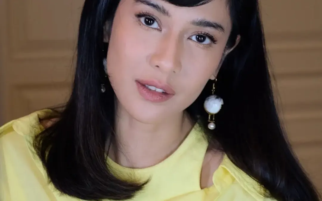 Dian Sastro: Ilustrasi Tanda Wanita punya daya tarik positif