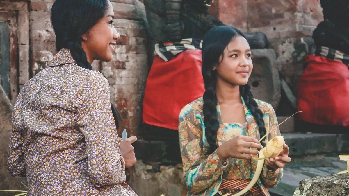 Setidaknya ada 5 tanda bahwa kamu adalah orang yang menarik perhatian. Mereka memiliki daya tarik yang khusus dan membuat nyaman.
