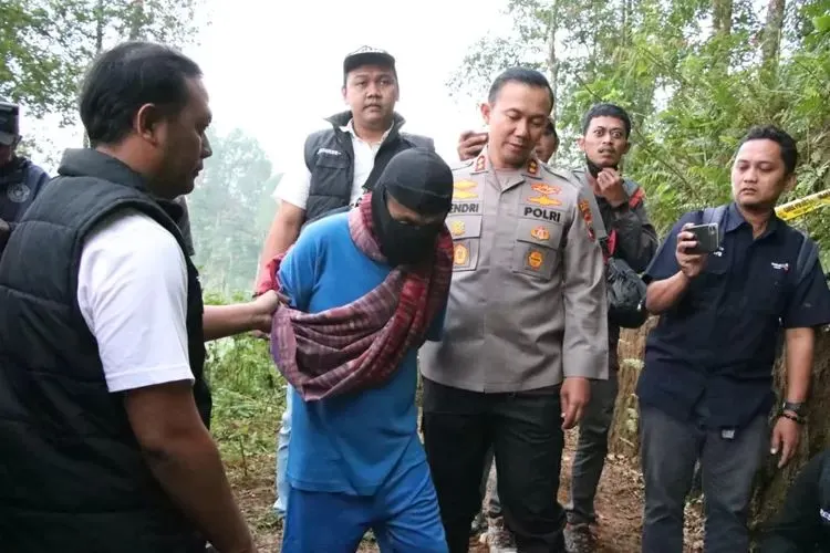 Dukun palsu pengganda uang Mbah Slamet menjanjikan penggandaan uang hingga Rp5 miliar dari Rp70 juta uang setoran korban.