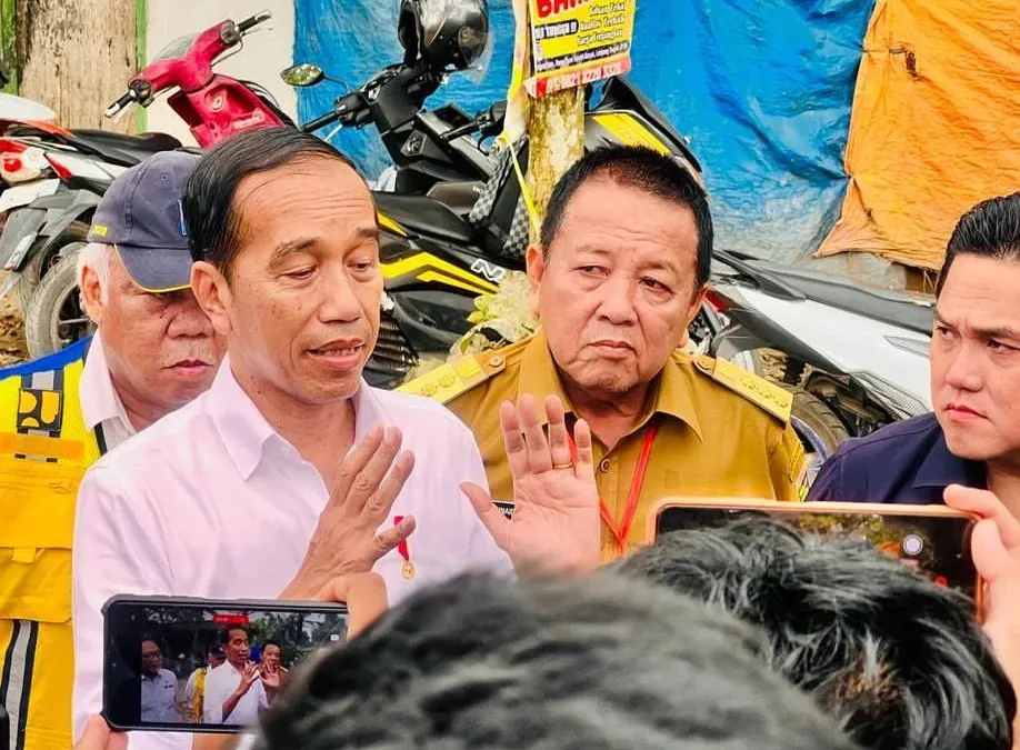 Presiden Jokowi, Menteri PUPR Basuki Hadimuljono dan Gubernur Lampung Arinal Djunaidi