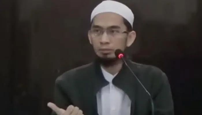 Ustaz Adi Hidayat