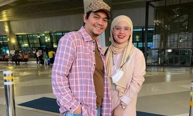 Indra Bekti dan Aldila Jelita