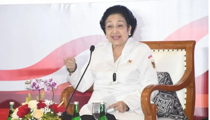 Megawati Soekarnoputri menyampaikan pendapatnya tentang ibu-ibu yang gemar ikut pengajian