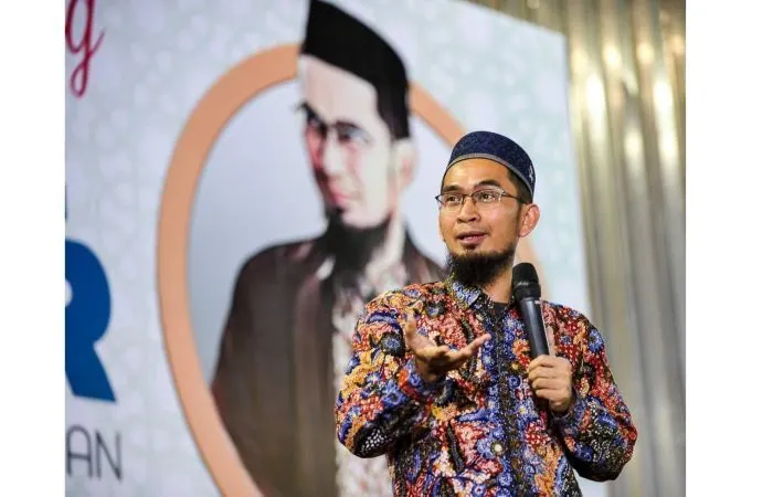 Ustaz Adi Hidayat