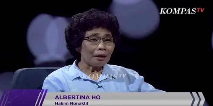 Hakim non aktif Albertina Ho
