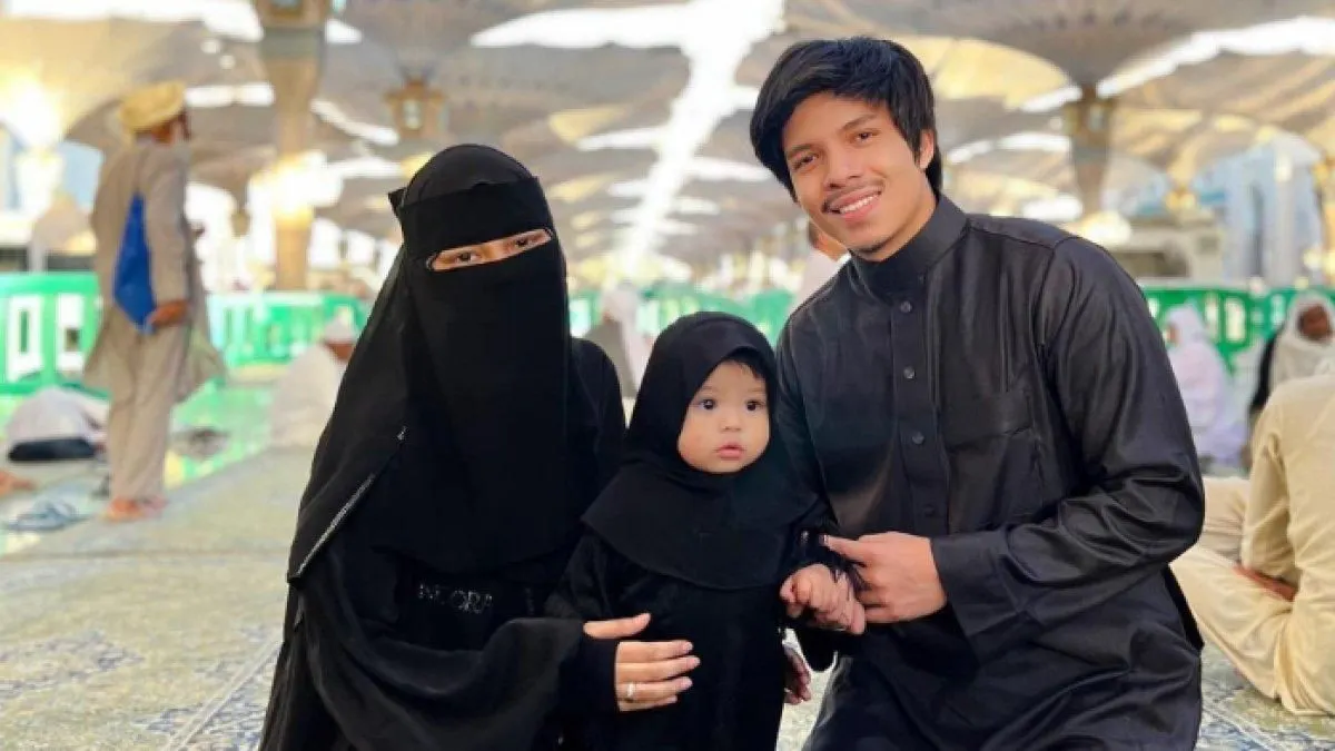 Atta Halilintar dan Aurel Hermansyah ibadah umrah