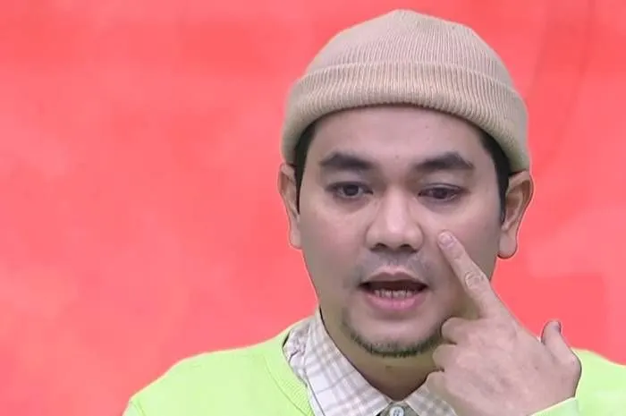 Indra Bekti ketika menjadi narasumber pada program Trans TV Pagi-Pagi Ambyar. 