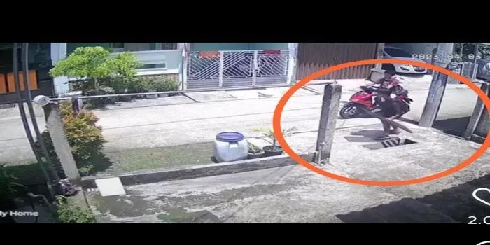 Pencurian Besi Selokan di Perumahan Jayasampurna Residence Cikarang, Serangbaru Kabupaten Bekasi, pada Senin (3/4/2023)