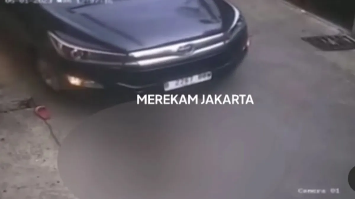 Bocah di Tambora, Jakarta Barat, tewas terlindas mobil.