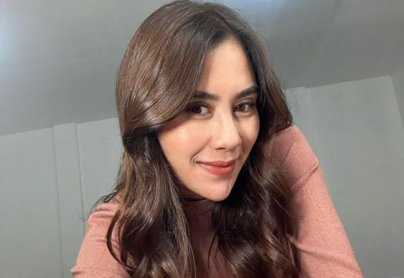 Baru-baru ini, peramal kartu tarot Denny Darko membagikan gambaran karir Syahnaz Sadiqah pasca isu perselingkuhan dengan Rendy Kjaernett.