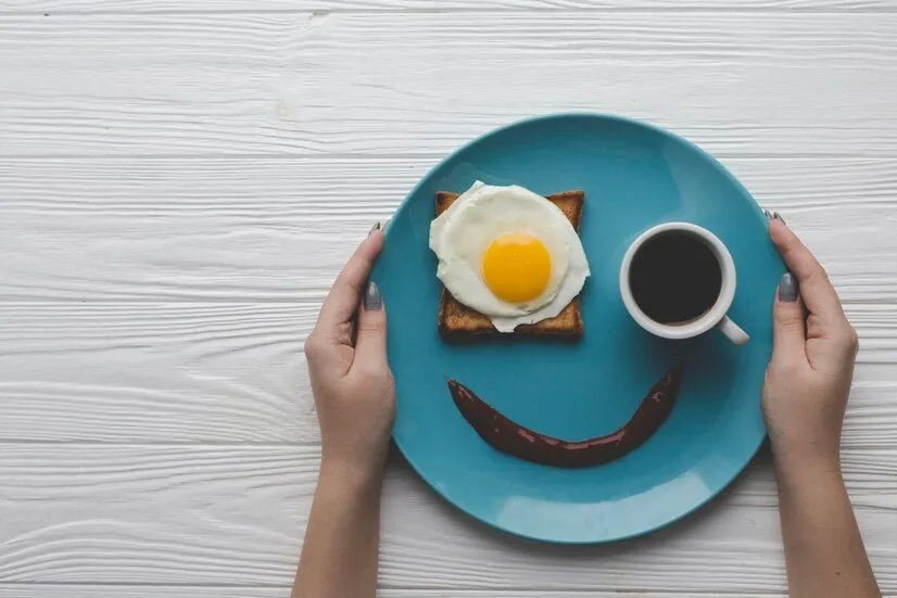 5 Kebiasaan Sarapan Orang Sukses di Pagi Hari yang Bisa Kamu Tiru, Apa Saja? (Freepik)