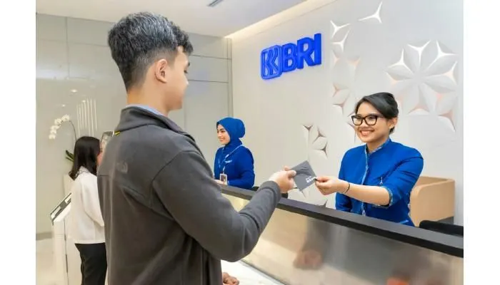 Informasi mengenai jam operasional Bank Himbara selama bertepatan dengan momen libur nasional dan cuti bersama Hari Raya Idul Adha 2023.