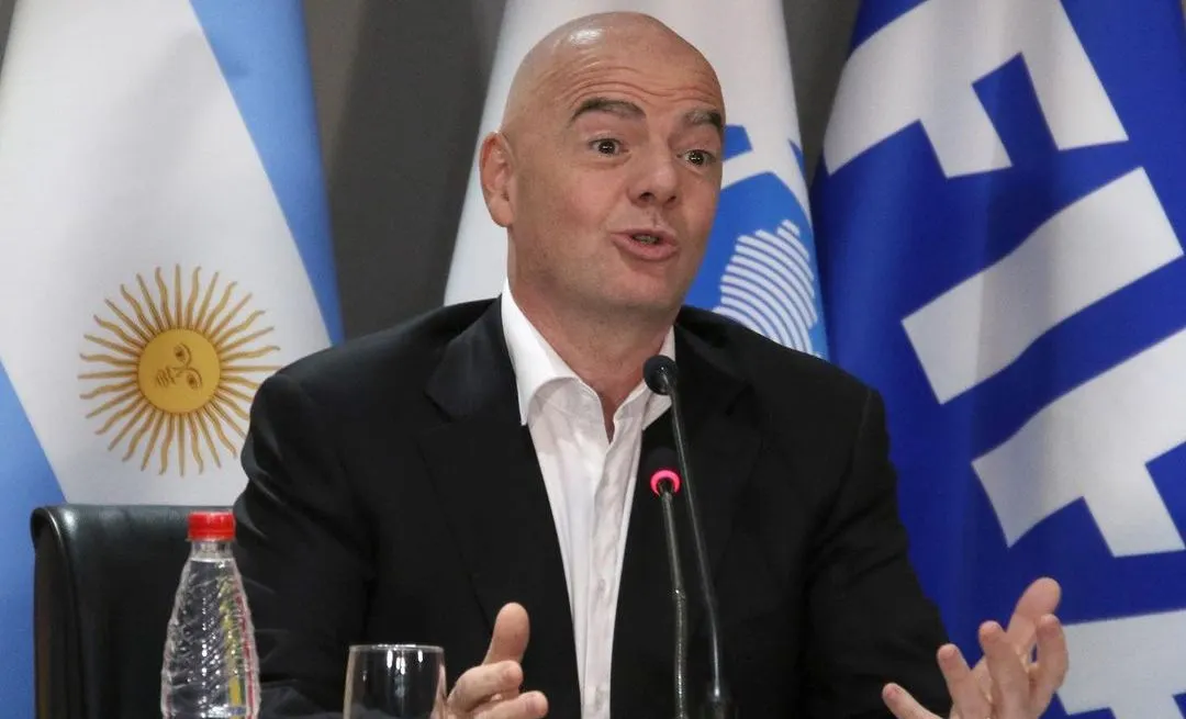 Sehari pasca Indonesia mengalami pembatalan sebagai tuan rumah Piala Dunia U20, Argentina mulai melirik dan mendekati FIFA.