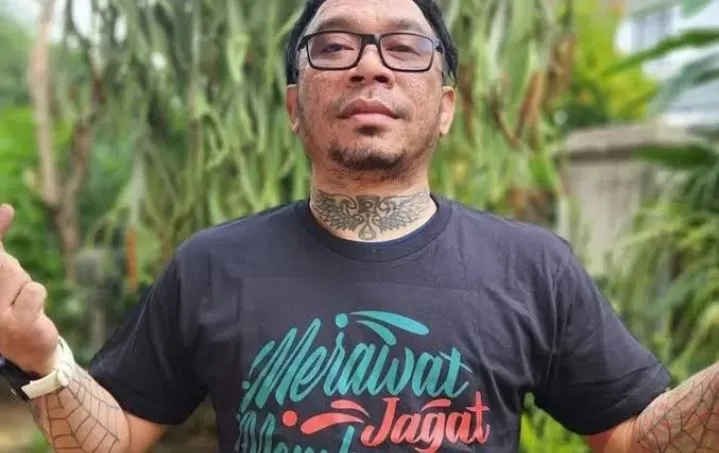 Jonathan Latumahina