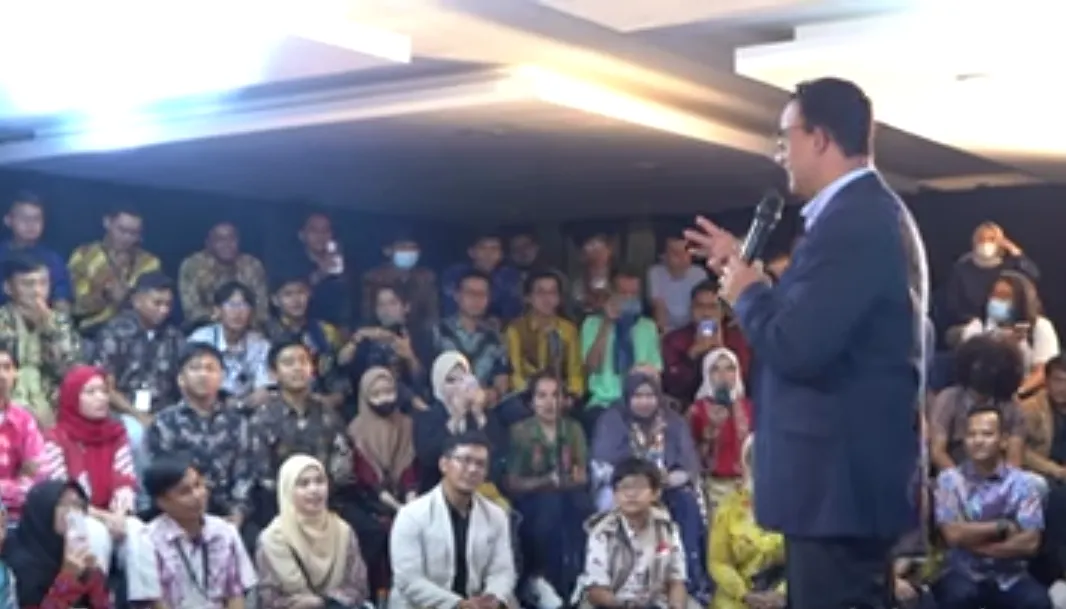 Anies Baswedan Dihadapan 100 Pemuda