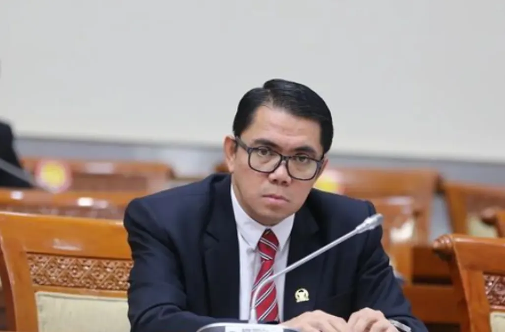 Beredar kabar Arteria Dahlan dicopot dari kursi Anggota DPR RI menyusul terkait pernyataan dari Menteri Polhukam Mahfud MD.