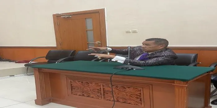 Hotman Paris selaku Kuasa Hukum Teddy Minahasa