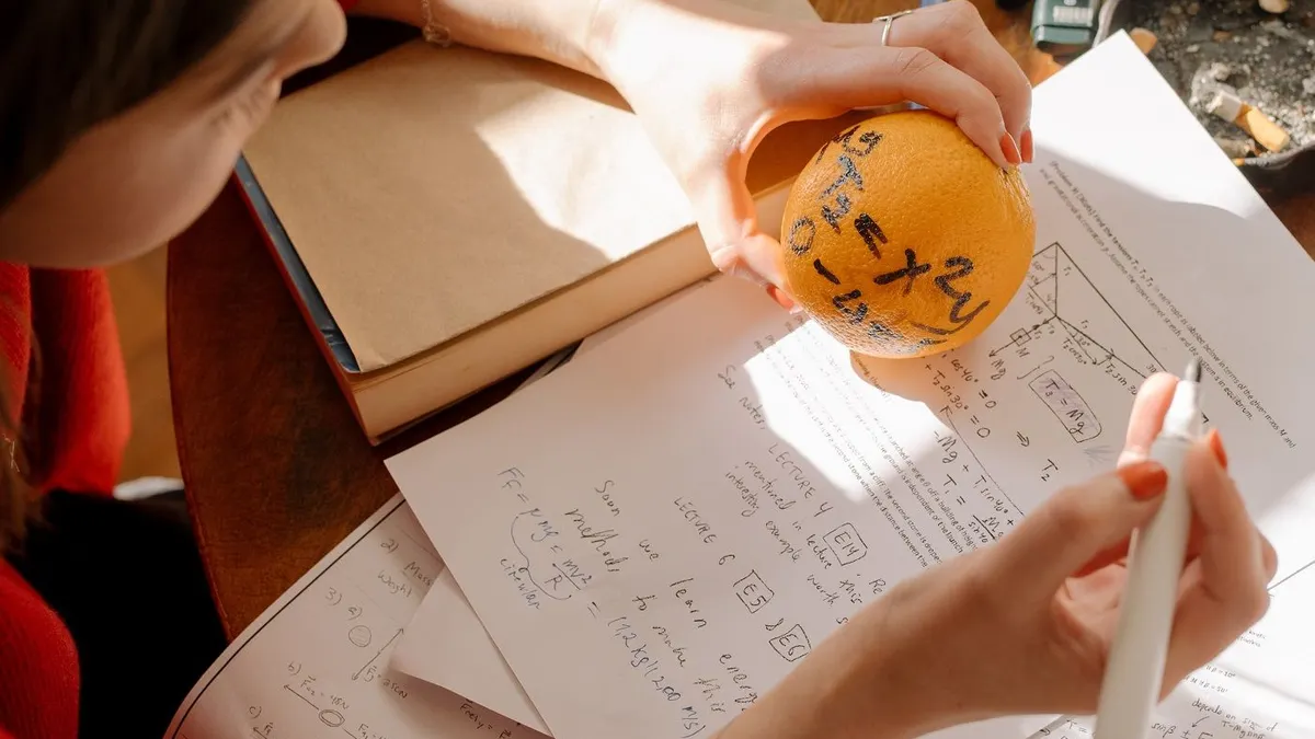 Sebagian orang mungkin merasa lelah dan terbebani setelah belajar matematika, sehingga banyak yang tidak menyukai pelajaran tersebut.