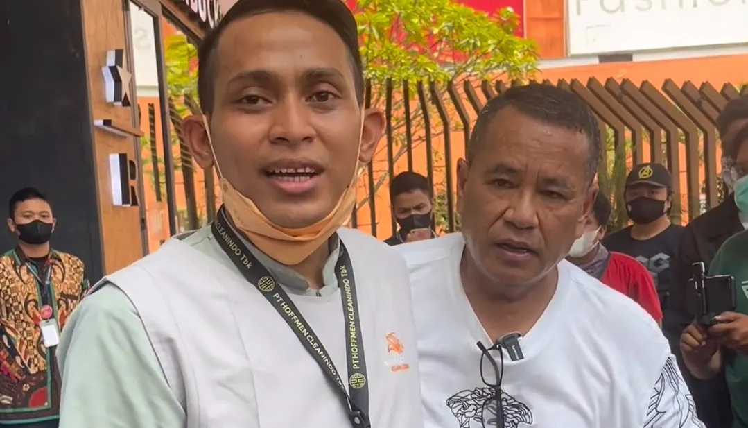 Cleaning Service Temukan Dompet Hotman Paris Berisikan Uang 70 Juta