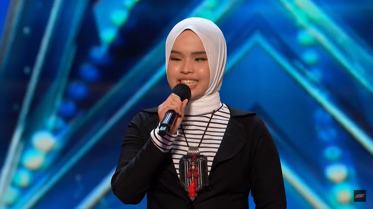 Putri Ariani berhasil mendapatkan Golden Buzzer, sebuah prestasi yang sangat istimewa di kompetisi America's Got Talent.