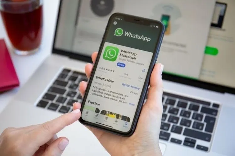 Illustrasi. WhatsApp 