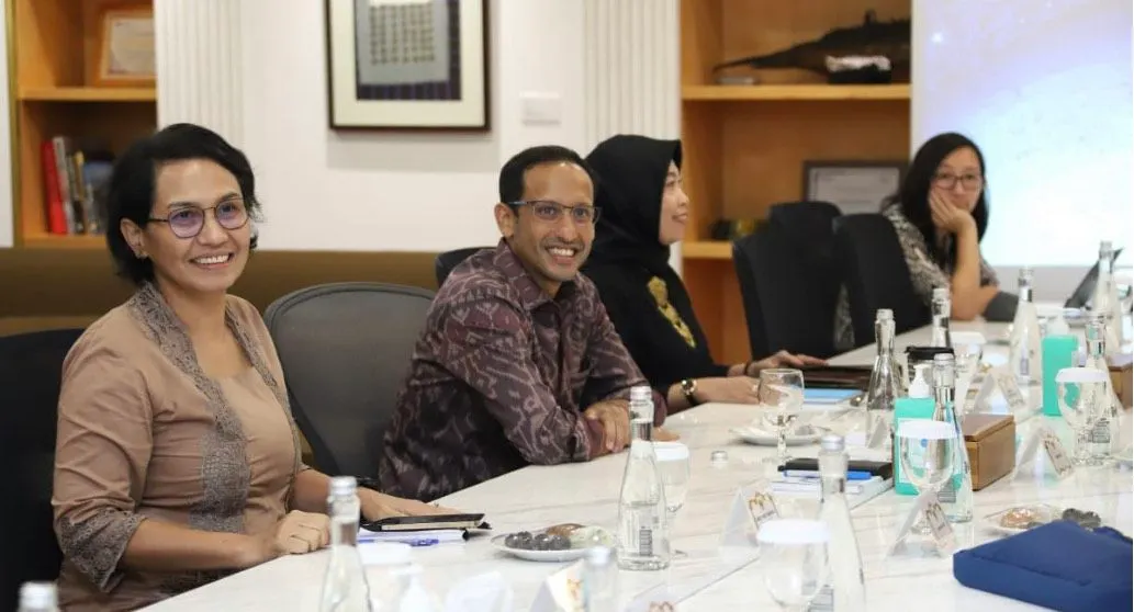 Sri Mulyani dan Nadiem Makarim