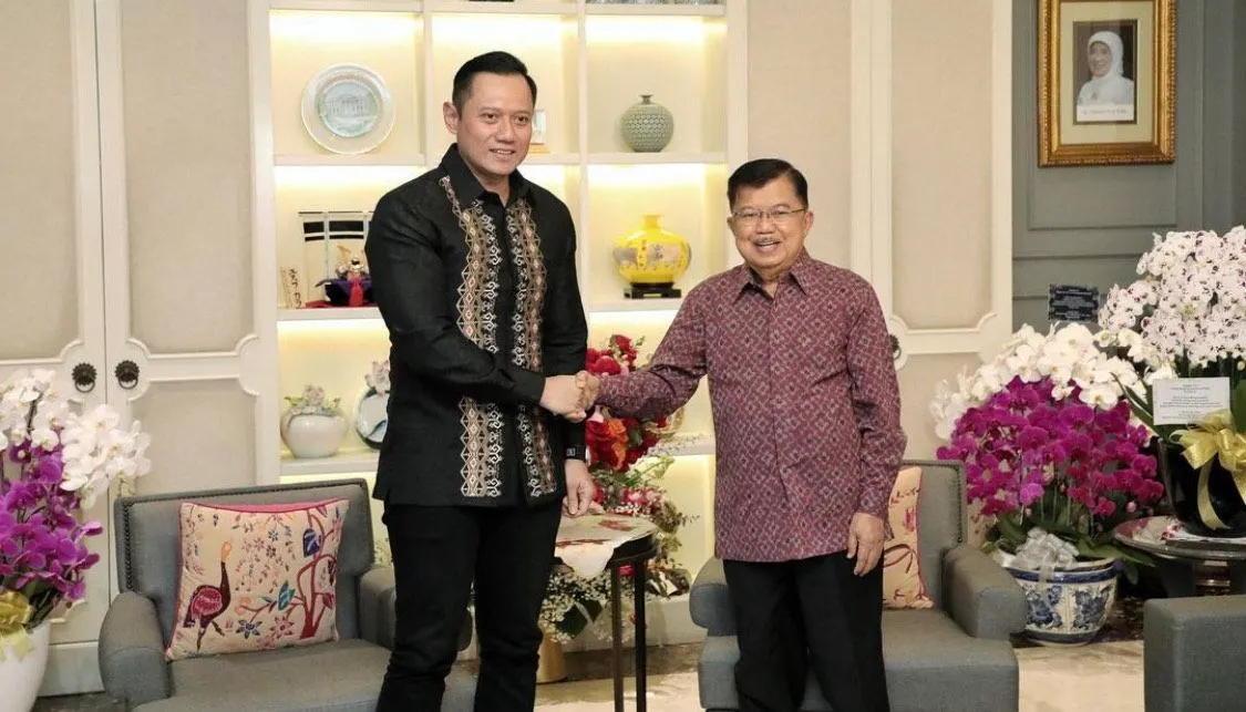 Agus Yudhoyono dan Jusuf Kalla