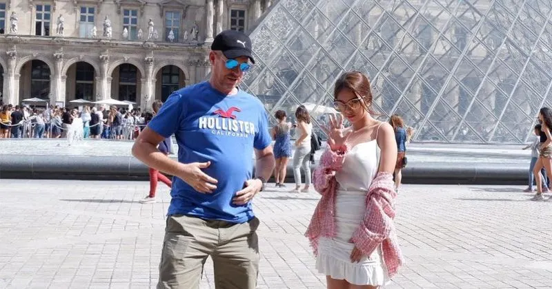 Potret Kedekatan Rebecca Klopper dengan Sang Ayah, James Klopper yang Miliki Gaya Foto Kocak