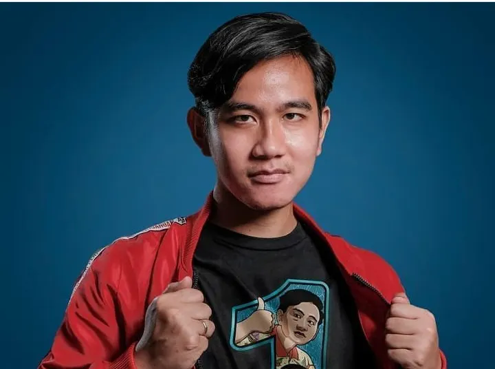 Walikota Solo, Gibran Rakabuming jadi sorotan usai membuat unggahan mengenai ajakan untuk coblos Anies Baswedan pada pilpres 2024.
