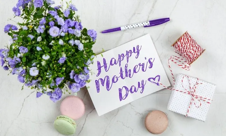 Hari Ibu atau Mother's Day.