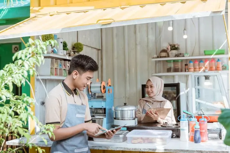 Ilustrasi - 5 kredit bank yang cocok untuk UMKM, limit hingga 500 juta dengan bunga bersaing(Freepik - @ odua)