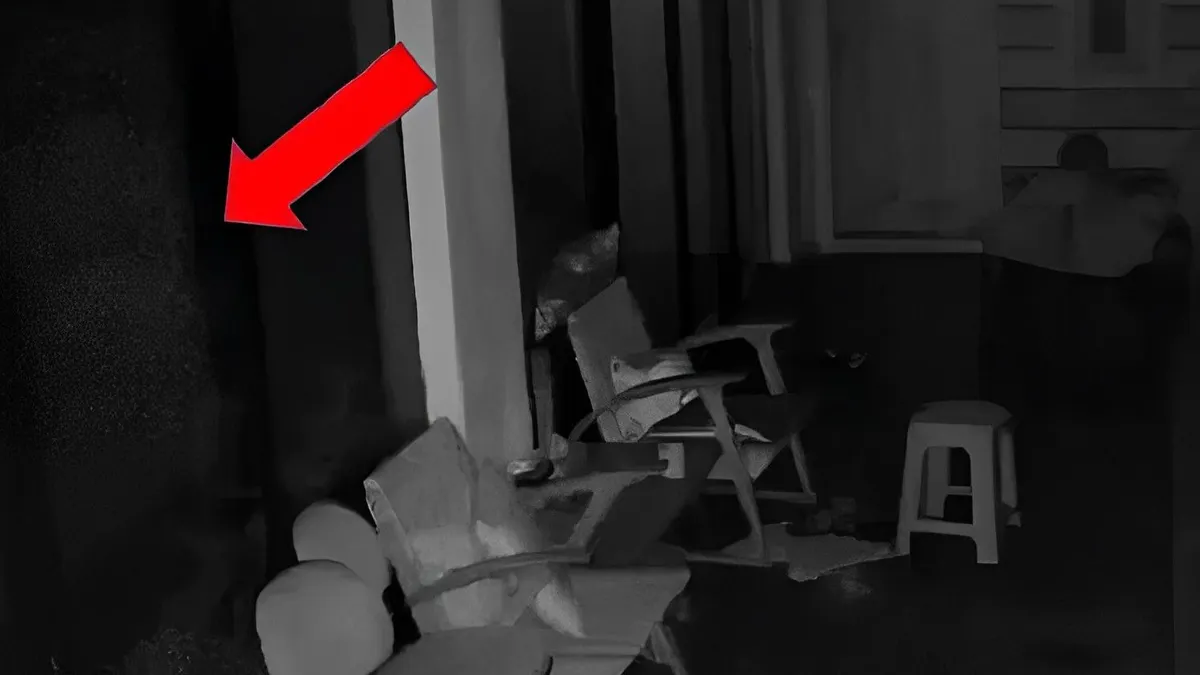 Sosok gentayangan di rumah Jessica Iskandar tertangkap CCTV
