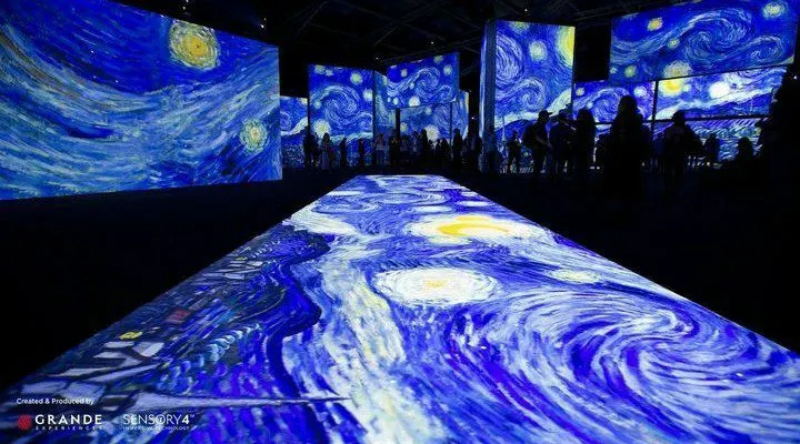 Pameran Van Gogh Alive yang akan menyihir mata akan hadir di Jakarta pada 7 Juli – 9 Oktober 2023 di Mall Taman Anggrek, dari jam 10 pagi hingga jam 10 malam.