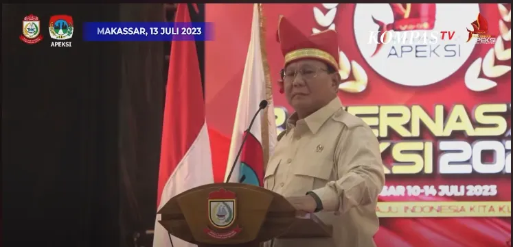 Dalam kesempatan Apeksi, Prabowo Subianto menyebut Ganjar Pranowo sebagai &lsquo;Gubernur&rsquo; dan Anies Baswedan sebagai &lsquo;Profesor&rsquo;.