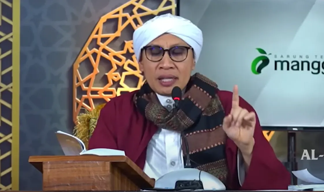 Pendakwah Buya Yahya menjelaskan hukum membeli hewan qurban untuk hari Idul Adha dengan cara patungan.