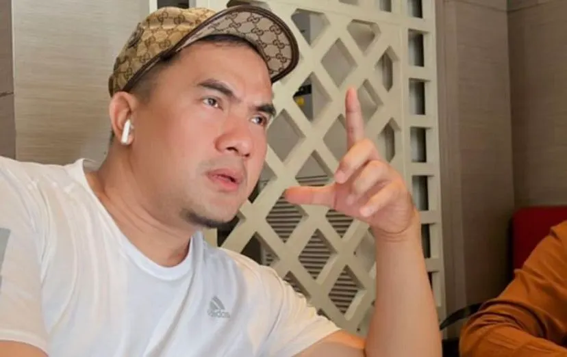 Watak asli Dewi Perssik dibongkar sang mantan suami, Saipul Jamil setelah perseteruannya dengan Ketua RT setempat sempat viral.