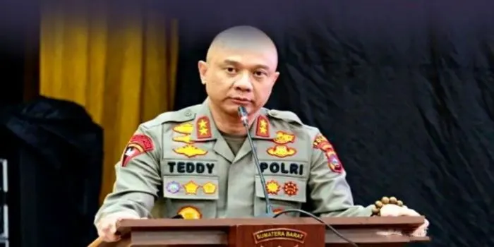 Teddy Minahasa Belum Dicopot dari Jabatannya meski Terjerat Kasus Narkoba
