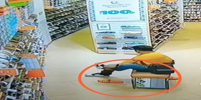 Aksi Nekat Lelaki yang Menukar Sandalnya dengan Sepatu Baru di Toko Tanpa Membeli