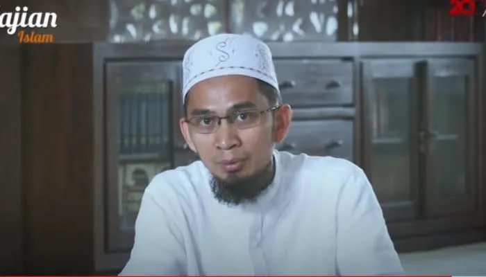 Ustaz Adi Hidayat