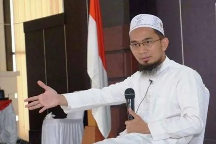 Ustadz Adi Hidayat. (Pinterest)