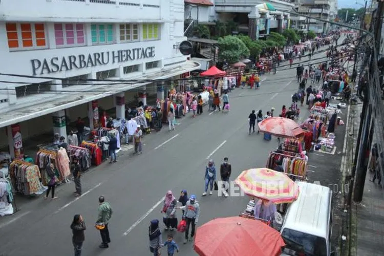 Ilustrasi Pasar (Republika)