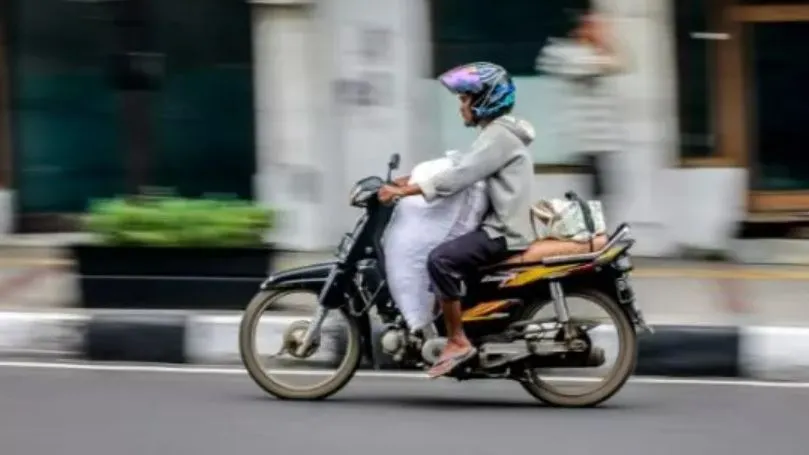 Tips Saat Mengendarai Motor dan Terjadi Gempa Bumi, Lakukan Ini Agar Lebih Aman dan Sigap!